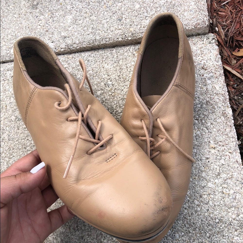 Capezio Adult Oxford Style Tic Tap Toe Tap Shoes